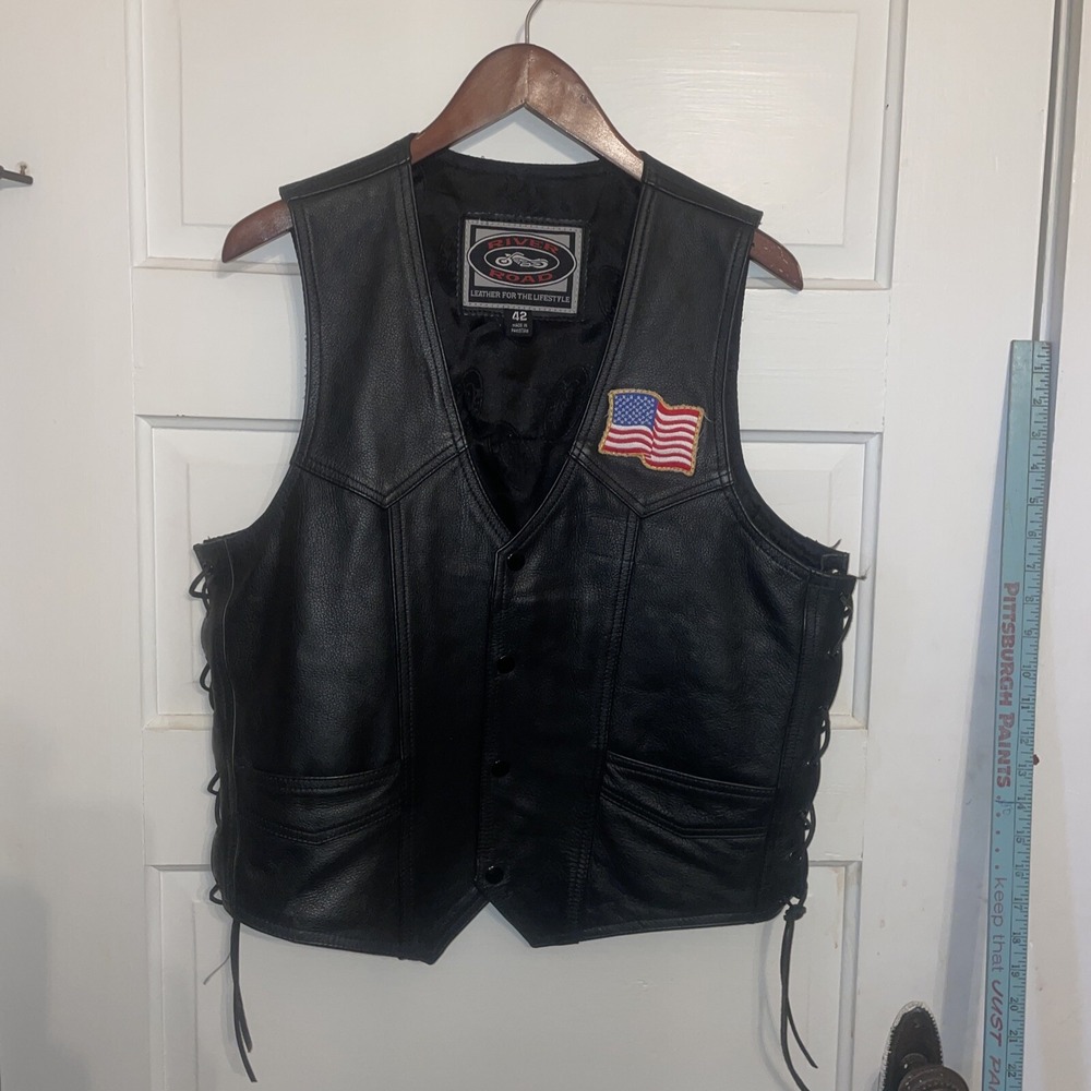 Leather‎ River Road Adjustable Motorcycle Vest Size 42 American Flag Patch